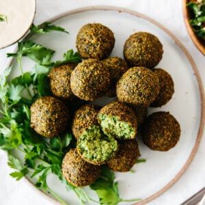 Authentic Falafel Recipe, Best Falafel Recipe, Gaz Oakley, Best Falafel, Falafel Balls, Gluten Free Pita, Baked Falafel, Falafel Recipe, Dry Chickpeas