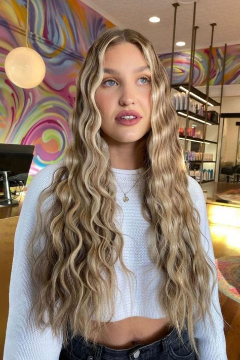 Ultra Long Mermaid Waves Mermaid Hair Waves With Braids, Long Mermaid Waves Hair, Cute Party Hairstyles For Long Hair, Mermaid Hair Waves Hairstyles, Mermaid Wave Hairstyles, Mermaid Hair Wedding, Mermaid Wavy Hair, Beachy Curly Hairstyles, Long Wavy Hair Wedding