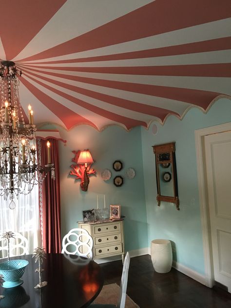 Circus Tent Interior, Circus Home Decor, Circus Interior Design, Circus Themed Nursery, Clowncore Decor, Circus Tent Ceiling, Circus Bathroom, Circus Theme Room, Circus Curtains