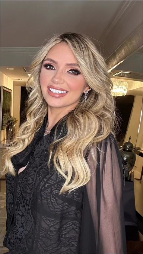 Angelica Rivera, Latin America, Hair, Color