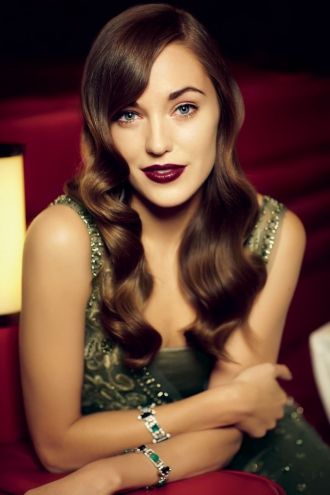 Laura Osnes, Astrological Chart, Laura Ann, 40s Hairstyles, Vintage Curls, Sign Meaning, Hollywood Waves, Bonnie Clyde, Old Hollywood Glam