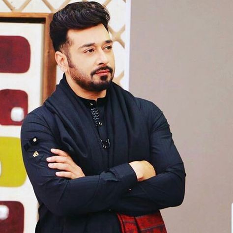 Bashar Momin, Faysal Qureshi, Faisal Qureshi, Pakistani Boys, Pakistani People, Gents Kurta Design, Gents Kurta, Pakistani Celebrities, Kurta Design