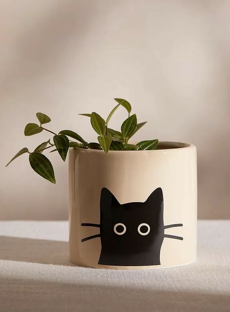 Garden Accessories Decor, Small Black Cat, Cat Planter, Plant Pot Design, Diy Pottery Painting, Flower Pot Art, Eyes Wide Open, Desain Buklet, Painted Pots Diy