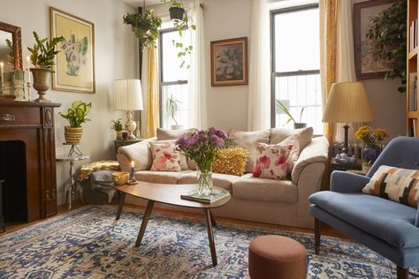 From sofas to dining sets, this sale is a can't-miss! Realistic Apartment, Joanna Gaines Rugs, Apartment Therapy Living Room, Apartment 2023, Lounge Rooms, Cozy Interiors, New York Loft, Reclaimed Wood Shelves, Brooklyn Apartment