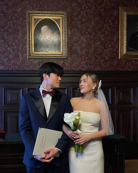 Amwf Wedding, Mixed Relationships, Japanese Cyberpunk, Interacial Couples, Interracial Couple, Asian Man, Girls Support Girls, White Woman, Minimal Wedding