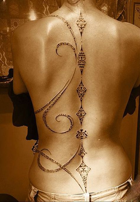 40+ Spine Tattoo Ideas for Women | Art and Design Tato Maori, Feminine Back Tattoos, Spinal Tattoo, Marquesan Tattoos, Muster Tattoos, Watercolor Tattoos, Inspiration Tattoos, Spine Tattoos For Women, Geniale Tattoos