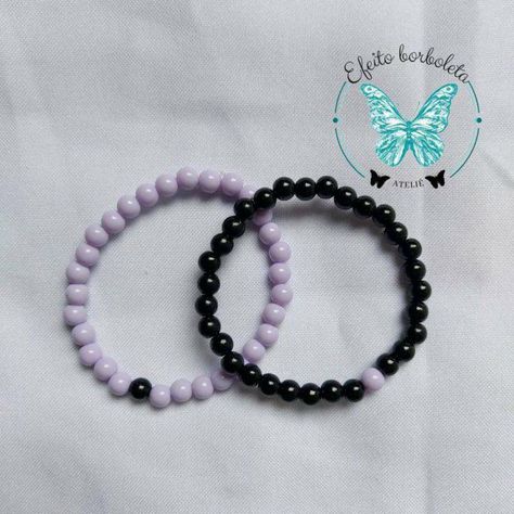 Bead Bracelets Designs, Pulseras Kandi, قلادات متدلية, Diy Kandi Bracelets, Diy Beaded Rings, Bracelets Handmade Diy, Beaded Necklace Designs, Beading Jewelery, Bead Charms Diy