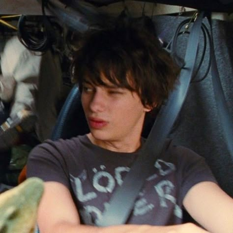 Rodrick Pfp, Devin Bostick, Roderick Heffley, Devon Bostick Rodrick, Rodrick Rules, Hot Emo Guy, Rodrick Heffley, Devon Bostick, Diary Of A Wimpy Kid