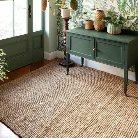 Sage Green Dining Room, Mc Living Room, Seaside Interior, Kitchen Schemes, Garden Moodboard, Cottage Countryside, Scandi Minimalist, Hall Ways, Jute Rug Living Room