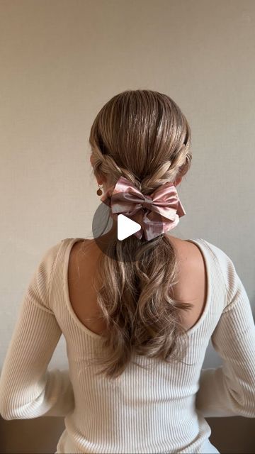 Girls Hairstyles With Bow, Braid With Bow, Hairstyle With Bow, Bow Hairstyle Tutorial, Bow Braid, Braided Hairstyle, Photos For Profile Picture, Bow Hairstyle, Romanticizing Life