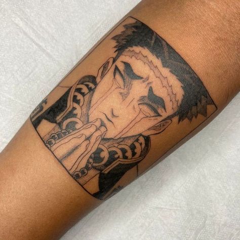 Demon Slayer Arm Tattoo, Anime Tattoos On Dark Skin, Anime Tattoos Dark Skin, Demon Slayer Manga Tattoo, Anime Tattoos Black People, Gyomei Tattoo, Dragon Slayer Tattoo, Demon Slayer Mask Tattoo, Demon Slayer Tattoo Design