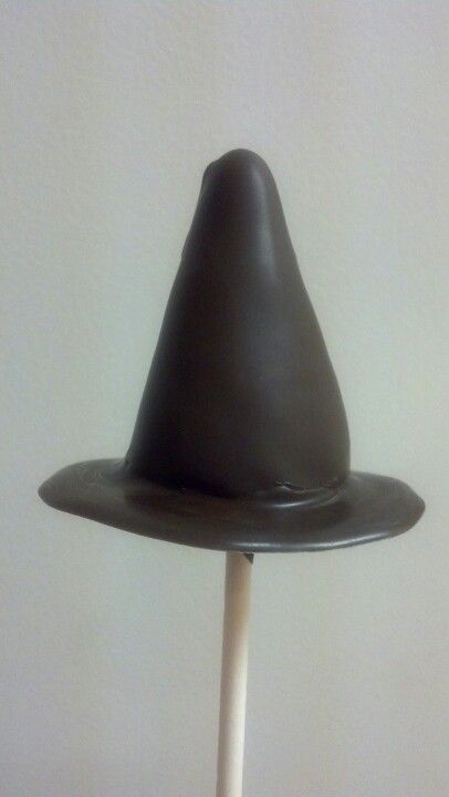 Witch's Hat Cake Pop Which Hat, Halloween Cake Pops, Hat Cake, Halloween Hat, Halloween Hats, Halloween Cakes, Cake Pop, Cakepops, Witch Hat