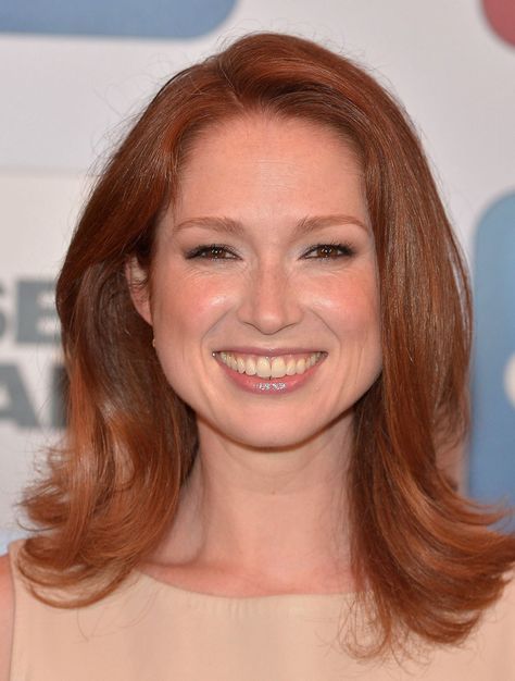 Related image True Autumn Hair, Autumn Celebrities, Celebrity Twins, Ellie Kemper, Red Hair Inspiration, True Autumn, Autumn Hair, Beautiful Red Hair, Medium Long Hair