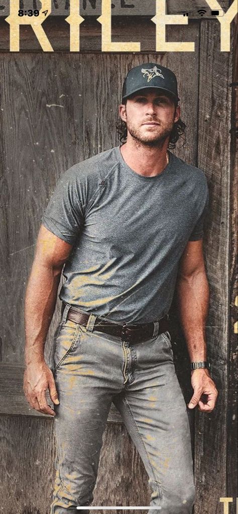 Yes Please!!!😍 Country Style Outfits Mens Summer, Dax Emry, Men Country Outfits, Country Guy Outfits, Military Muscle Men, Western Wallpapers, Riley Green, Music Photoshoot, Original Aesthetic