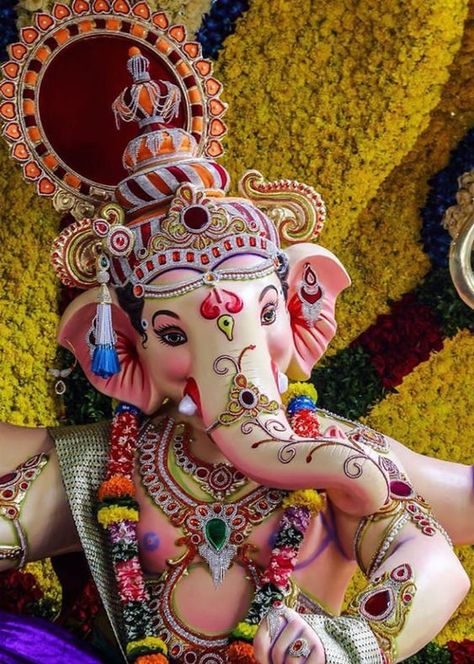 Bappa Wallpaper, Ganesh Chaturthi Photos, Vinayaka Chaturthi, Ganpati Picture, Ganesha Images, Deepika Ranveer, Ganesh Chaturthi Decoration, Ganapati Bappa, Ganpati Bappa Wallpapers