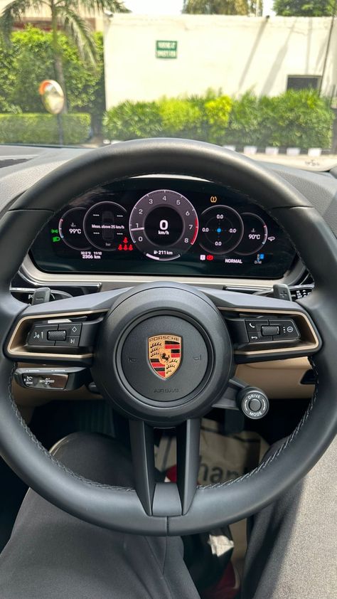 Porsche Aesthetic Interior, Porches Car, Porsche Steering Wheel, Porsche Interior, Car Porch, Cars Interior, Luxury Car Interior, Lux Cars, Luxury Lifestyle Dreams