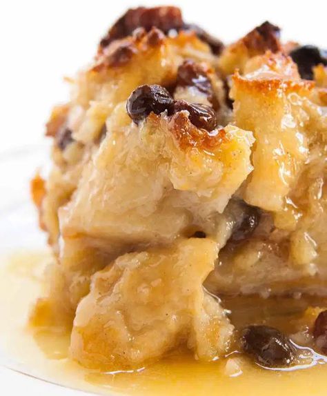 Finally, a Custardy Bread Pudding – Life Unscripted New Orleans Bread Pudding, New Orleans Bread, Puding Roti, Bourbon Sauce, Overnight Oat, Bread Pudding Recipe, Diet Vegetarian, Flank Steak, Köstliche Desserts