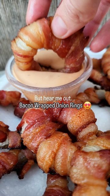 Bacon Wrapped Onion Rings, Bacon Wrapped Onion, Sugar Free Barbecue Sauce, Onion Slice, Special Sauce, Tin Foil, Ranch Seasoning, Low Carb Snacks, Pull Apart