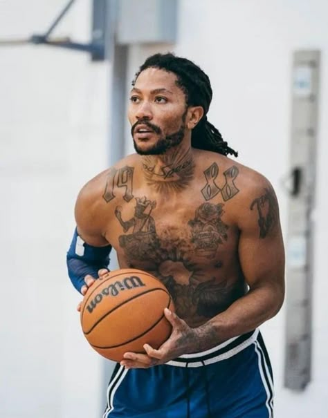 Derrick Rose Tattoo, Rose Workout, Diet Plan Meals, Hairstyles Reference, Dreadlock Styles, Basketball Is Life, Derrick Rose, Sketchbook Drawings, Gym Routine