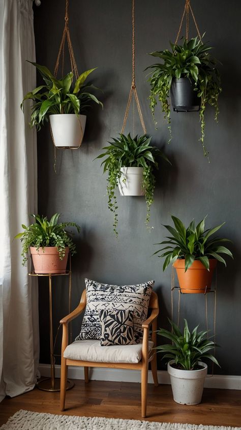 Home decor with indoor plants Black Wall Plants, Hanging Plants Corner, Plant Corner Living Room, Plants Store, Easy Care Houseplants, Plant Corner, Corner Plant, Inside Garden, Corner Decor