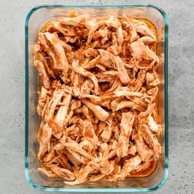 These Simple Baked Salsa Chicken Thighs make the juiciest shredded chicken that's the best for tacos, burritos, and salads. It's a perfect recipe to prep ahead for super quick dinners during the week! #projectmealplan #easydinner #bakedchickenthighs #chicken Baked Salsa Chicken, Shredded Chicken Tacos, Tacos Burritos, Chicken Breast Recipes Easy, Salsa Chicken, Calorie Meals, Yummy Healthy Snacks, Quick Dinners, Meals Healthy