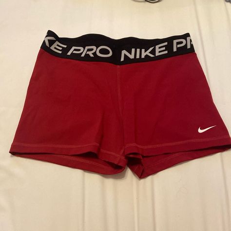 Never Worn Red Nike Pros, Nike Pro Spandex Shorts, Nike Pro Shorts, Cute Nike Outfits, Red Nike, Nike Pros, Nike Shorts, Red Shorts, Shirt And Pants