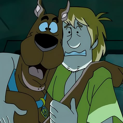 Scooby And Shaggy, What's New Scooby Doo, Shaggy Scooby Doo, Mystery Gang, Scooby Doo Pictures, Scooby Doo Mystery Inc, Ghost Sightings, Scooby Doo Images, Shaggy Rogers