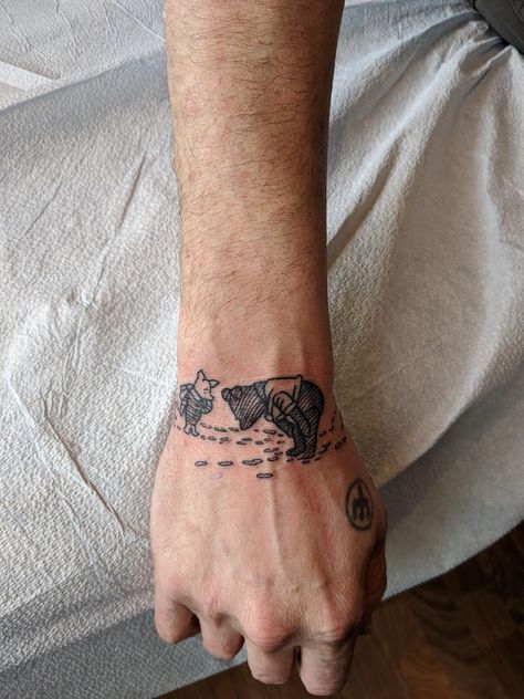 I've wanted this for six or seven years now. #tattoos #tattoo #beauty Six Tattoo, Medical Questions, Prison Tattoos, R Tattoo, Tattoo Photos, Best Artist, Flash Tattoo, The Magicians, I Tattoo