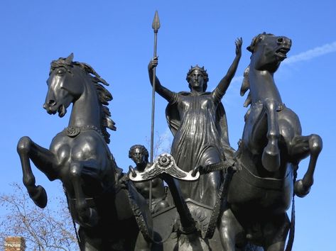 Queen Boudica, Iceni Tribe, People Facts, Biblical Times, Ancient Queen, Westminster Bridge, Famous Monuments, The Celts, Ancient Warfare