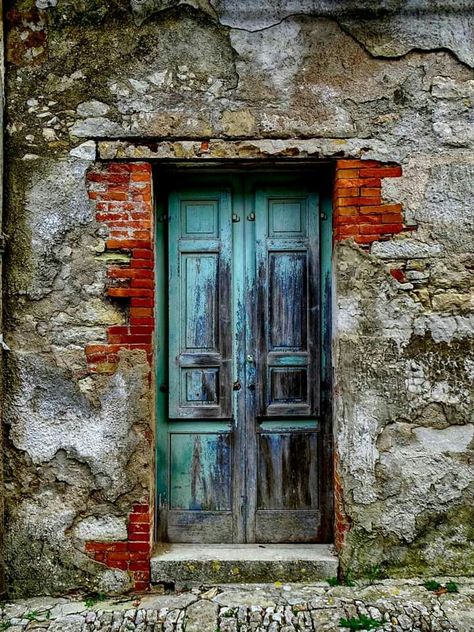 Watercolor Doors, Italian Doors, Old Wooden Doors, Door Picture, Arte Van Gogh, Vintage Doors, Cool Doors, Landscape Art Painting, Green Door