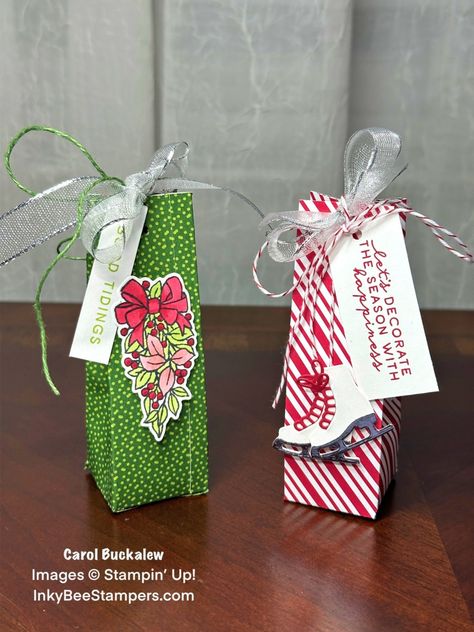 I created these adorable little treat holders using the Sophisticated Sled Bundle and the Take A Bow 6″ x 6″ Designer Series Paper. They measure 1-1/4″ x 1-1/4″ x 4″ a… Diy Valentine's Treats, Candy Treat Box, Christmas Treats Holders, Christmas Treats Boxes, Hershey's Kisses, Christmas Boxes, Treat Holders, Card Tricks, Candy Holder