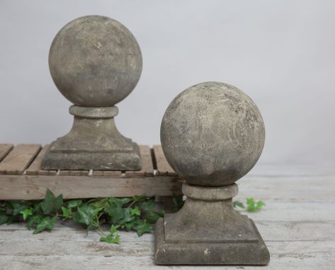 European Coastal Decor, Garden Finials, England Garden, Stone Patios, New England Garden, European Garden, Garden Fun, Sundials, Front Landscaping