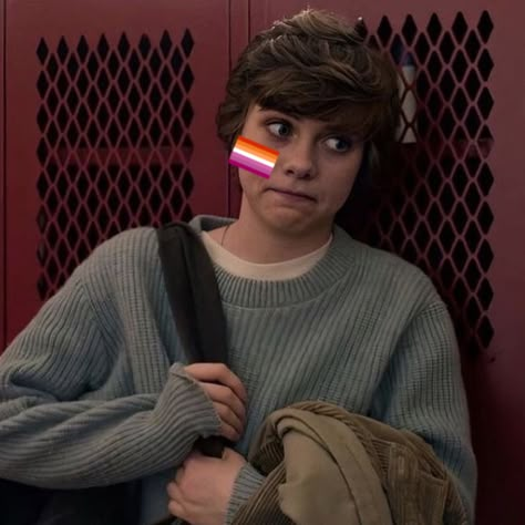 Sydney Novak Pfp, Ianowt Pfp, Lesbian Flag Pfp, Sydney Novak, Pride Pfp, Beverly Marsh, Queen Sophia, Sophia Lillis, Fairy Garden Birthday Party