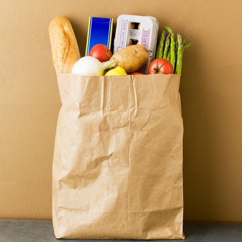 It's always #inspiring to see #communities #cometogether and help each other out! Learn how one local grocer is #raisingmoney to support food banks. @KTTCTV https://t.co/1JmRSDmhHW Harley Davidson Store, New York Bucket List, Paper Grocery Bags, Violet Aesthetic, Green Craft, Save Your Life, Louis Vuitton Purse, Before Marriage, Brown Bag