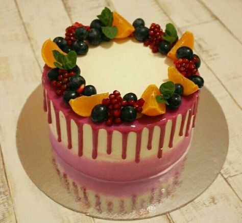 Mix Fruit Cake Design, Mixed Fruit Cake, Fruit Flan, Cake Decorated With Fruit, Fruit Birthday Cake, Fruit Cake Design, Mix Fruit, Baby First Birthday Cake, Fruit Birthday