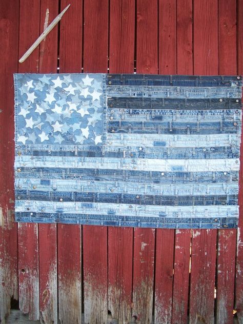 Jeans & Denim: Recycled, Upcycled and Repurposed Artisanats Denim, Blue Jean Quilts, Jean Quilt, Repurposed Art, Blue Jeans Crafts, Denim Projects, Denim Quilt, Jean Crafts, Recycled Jeans