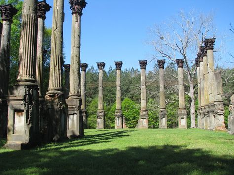 Windsor Ruins in Port Gibson, MS. One of my very favorite places. Windsor Ruins, Abandoned Plantations, Antebellum South, Southern Plantations, Southern Architecture, Antebellum Homes, Castle Mansion, Old Mansions, Southern Gothic