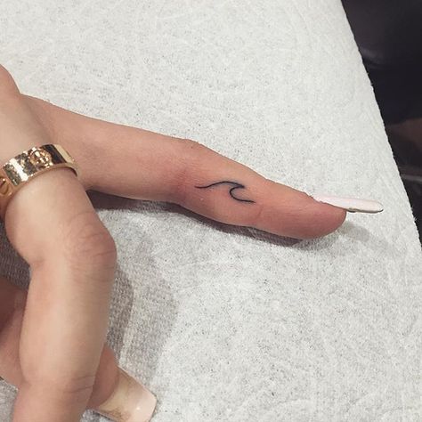 Simple Wave Tattoo, Small Wave Tattoo, Tiny Finger Tattoos, Cute Finger Tattoos, Finger Tattoo For Women, Finger Tats, Wave Tattoo, Petite Tattoos, Waves Tattoo