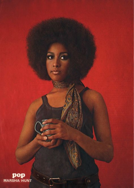 Marsha Hunt 60s, Marsha Hunt, 70s Black Women, Nose Contour, Styled Hair, Faye Dunaway, Black Entertainment, Vintage Black Glamour, Black Goddess