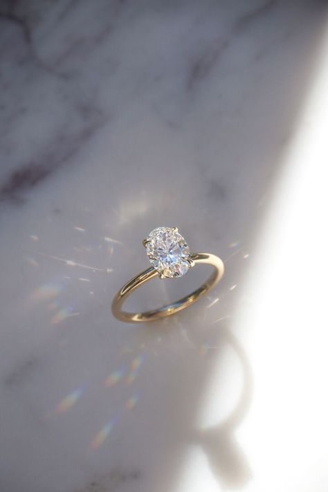 خواتم خطوبة, Pretty Engagement Rings, Dream Wedding Ring, Cute Engagement Rings, Future Engagement Rings, Oval Engagement, Simple Engagement Rings, Dream Engagement, Dream Engagement Rings