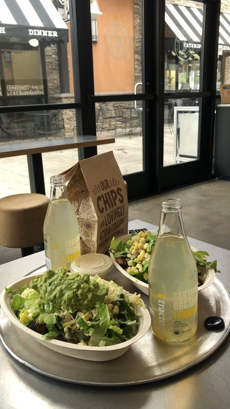 Chipotle Aesthetic, Healthy Restaurant, Healthy Food Inspiration, Healthy Food Motivation, Healthy Lifestyle Food, Food Goals, Food Is Fuel, Food Obsession, Cafe Food