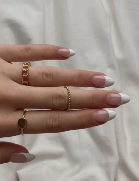 French Manicure Thick White, Thick French Tip Nails, Thick French Tip, Nail Picking, Nail Design Glitter, Boho Nails, French Tip Acrylic Nails, Simple Acrylic Nails, Classy Acrylic Nails