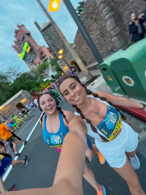 Disneyland Photos, Runners High, Run Disney, Fun Run, Disney Aesthetic, Happiest Place On Earth, Running Motivation, Disney Dream, Cross Country