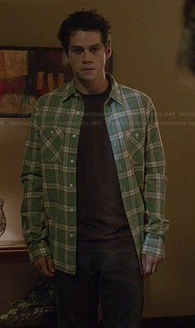 Dylan O'Brien as Stiles Stilinski  #TeenWolf #VOID Stiles #Nogitsune #Stiles Stilinski #mieczyslaw stilinski #SaveTeenWolf Supernatural Fashion, Wolf Outfit, Teen Wolf Outfits, Green Plaid Shirt, Teen Wolf Dylan, Void Stiles, O Brian, Stiles Stilinski, Dylan O