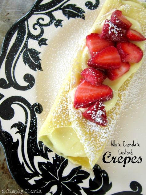 Crêpes Filled With White Chocolate Custard Crepes Filling, Chocolate Crepes, Chocolate Custard, Crepe Recipes, Pancakes And Waffles, Yummy Breakfast, Custard, Chocolate Recipes, Just Desserts