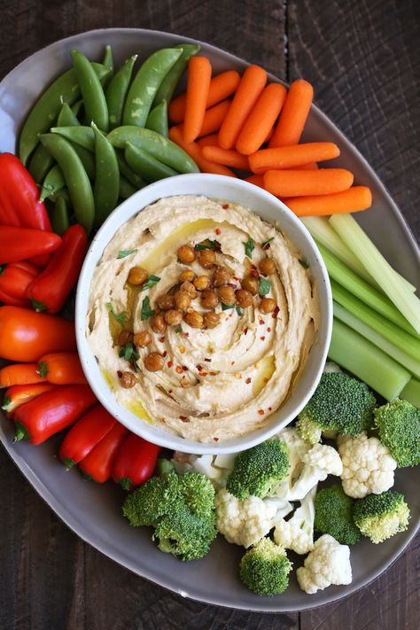 Spicy Hummus Recipe, Hummus Platter, Spicy Hummus, Healthy Afternoon Snacks, Vegetable Platter, Dry Chickpeas, Hummus Recipe, Roasted Chickpeas, Healthy Snacks Recipes