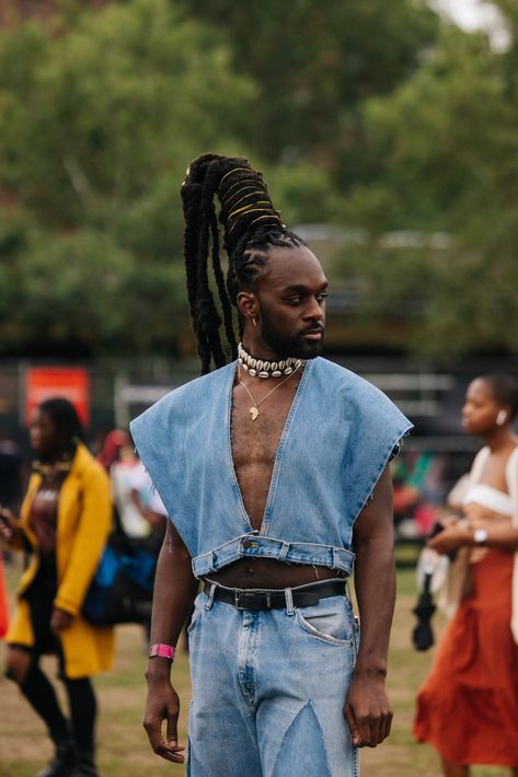 Afrofuturism Outfits, Afro Fashion Men, Afrofuture Fashion, Afrocentric Fashion Men, Afro Futurism Fashion Men, Afro Nation Outfits, Art Festival Outfit, Styling A Leather Jacket, Afropunk Outfits