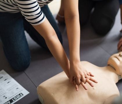 The American Heart Association recently released a statement updating cardiac arrest resuscitation guidelines Nursing Administration, How To Perform Cpr, Clinical Nurse Specialist, Workplace Training, Paramedic School, First Aid Cpr, Clinical Nurse, Emergency Planning, Nursing Assessment