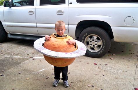 Saturn Boy Halloween Costume Toddler Costume Ideas, Dyi Costume, Space Costumes, Homemade Costume, Homemade Halloween Costumes, Homemade Costumes, Diy Costume, Halloween Costume Contest, Boy Halloween Costumes