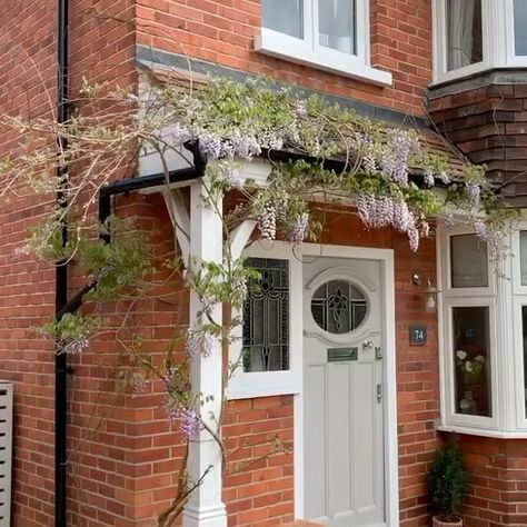 1930s House Exterior, Exterior Front Door Colors, Front Door Steps, Victorian Porch, Brick Steps, Building A Porch, Porch Uk, 1930s House, Front Door Porch